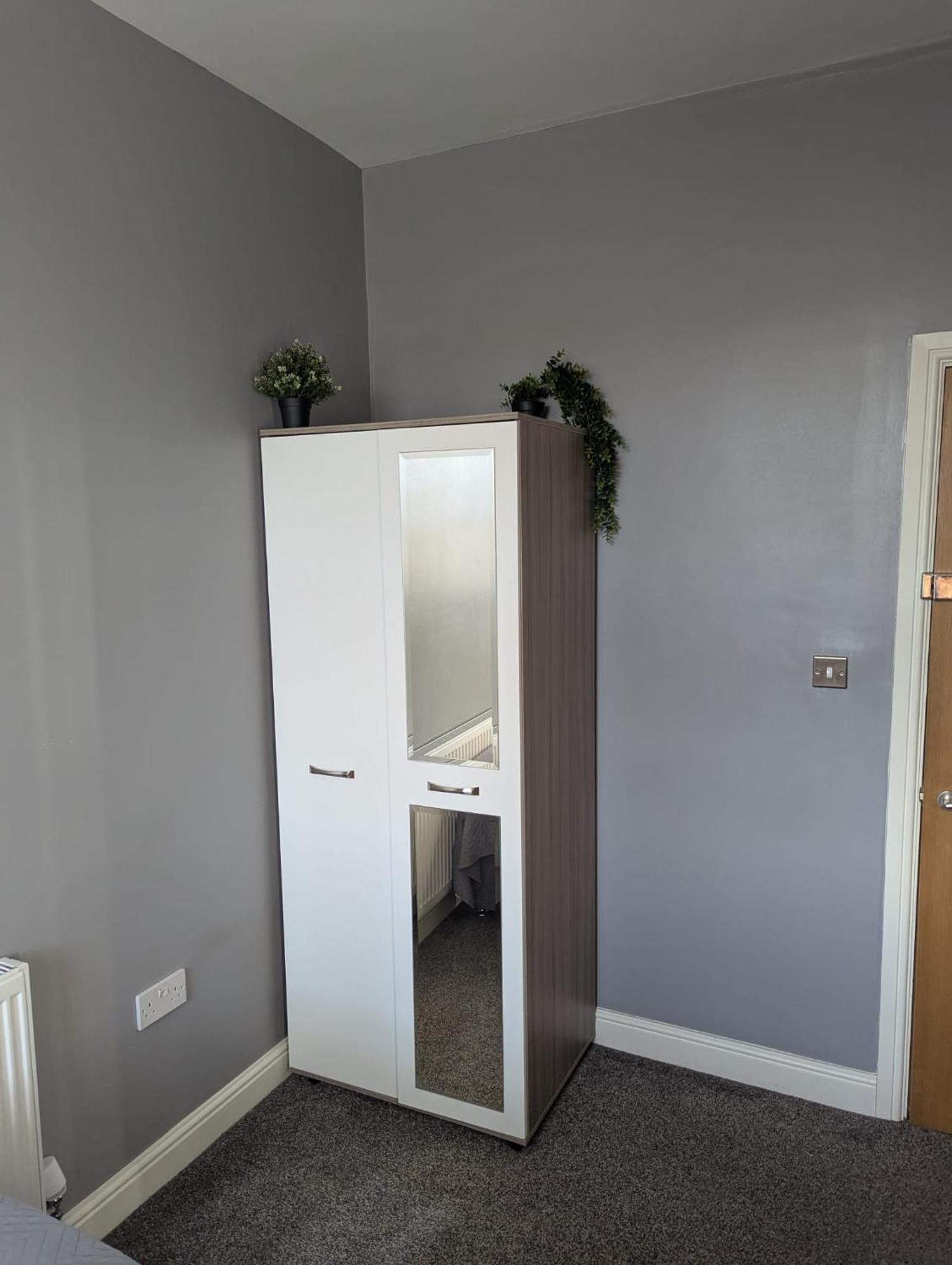 Darwin Stays - Service Accommodation In Newcastle Under Lyme City Centre מראה חיצוני תמונה